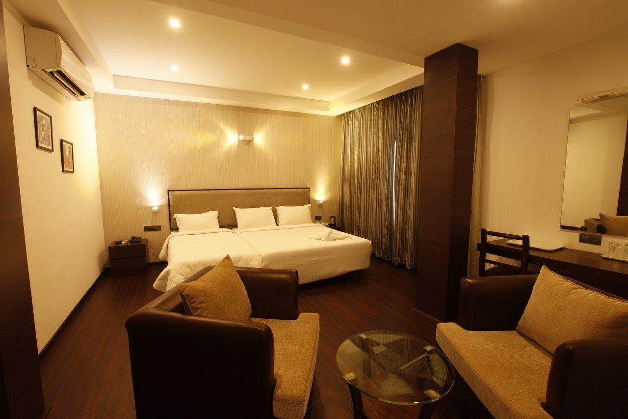 Brownstar Boutique Hotel Ченнаи Экстерьер фото