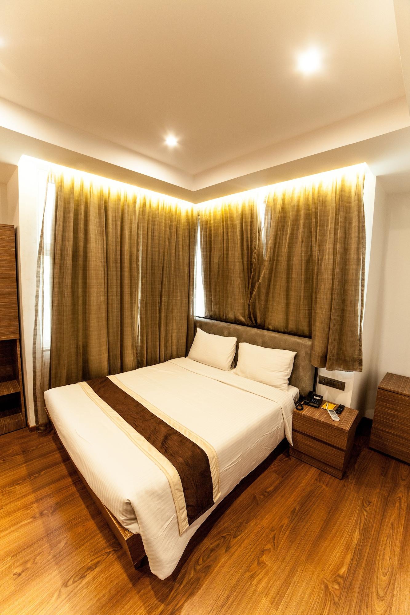 Brownstar Boutique Hotel Ченнаи Экстерьер фото